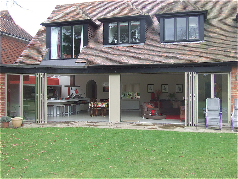 curved and moving corners